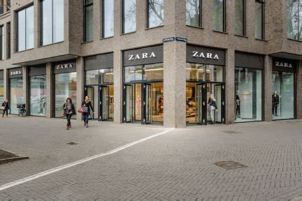 zara utrecht openingsuren.